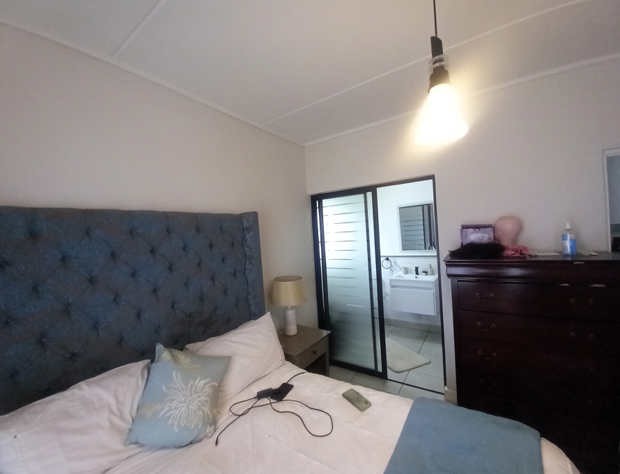 To Let 1 Bedroom Property for Rent in Sandown Western Cape